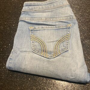Hollister size 5L or 27/31L skinny stretchy